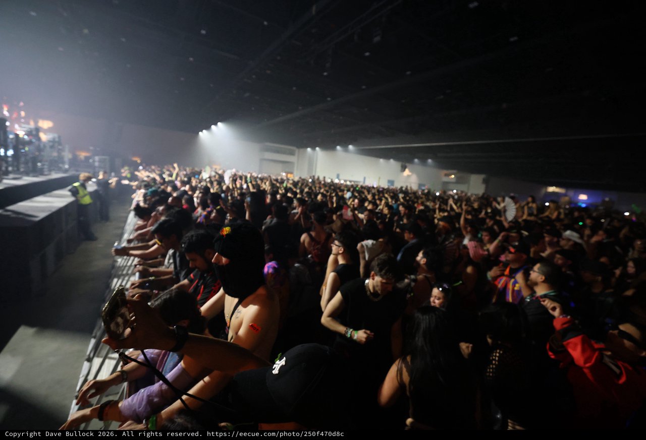Massive Crowd Surges at Wobbleland EDM Festival 2026