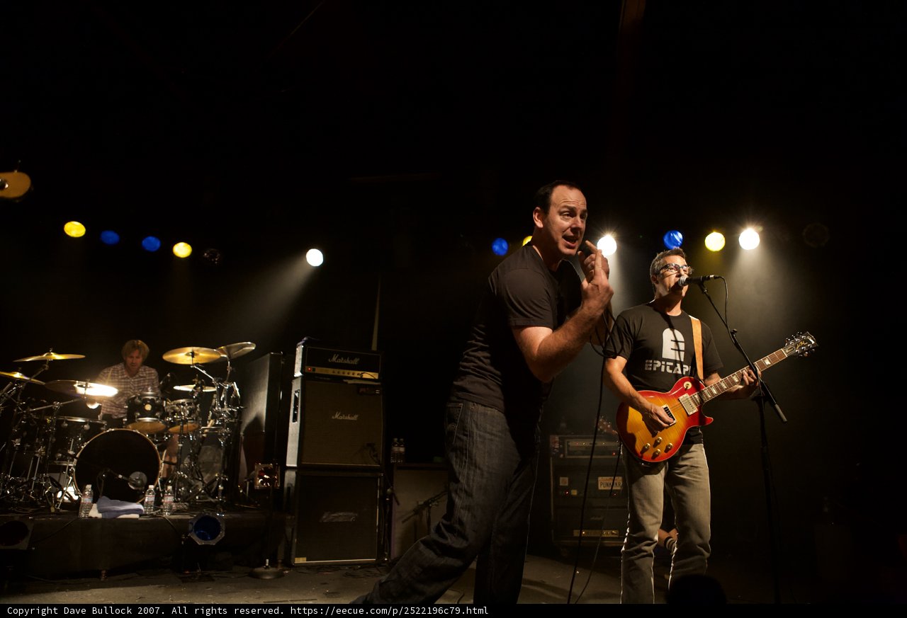 Bad Religion Rocks Glasshouse with Electrifying Performance