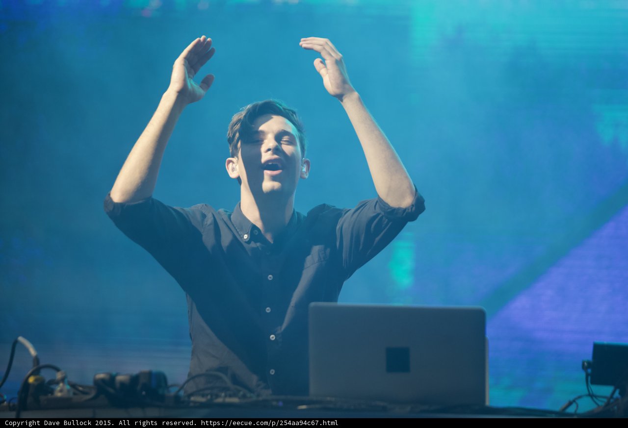 Flume Arms Up Teal Backlight