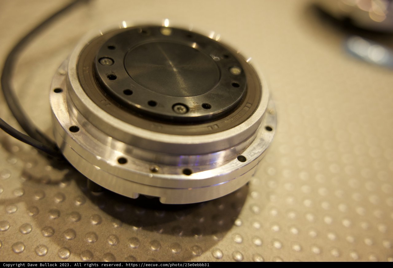 Robotic Hybrid Wheel: A Fusion of Art and Technology