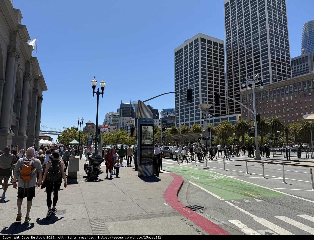 Bustling San Francisco Snapshot