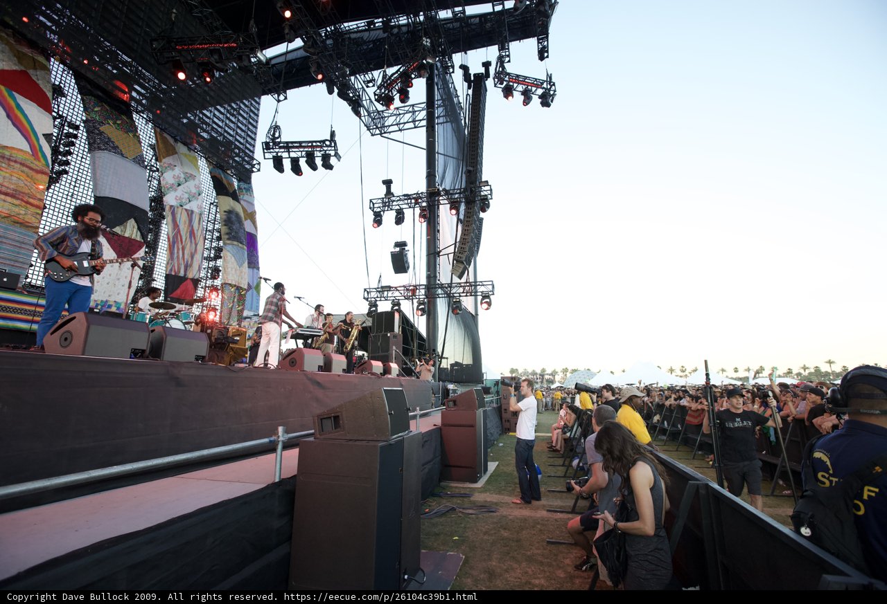 Coachella 2009 Concert: Rocking the Stage