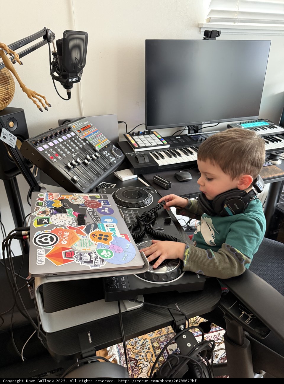 Mini Maestro at Work