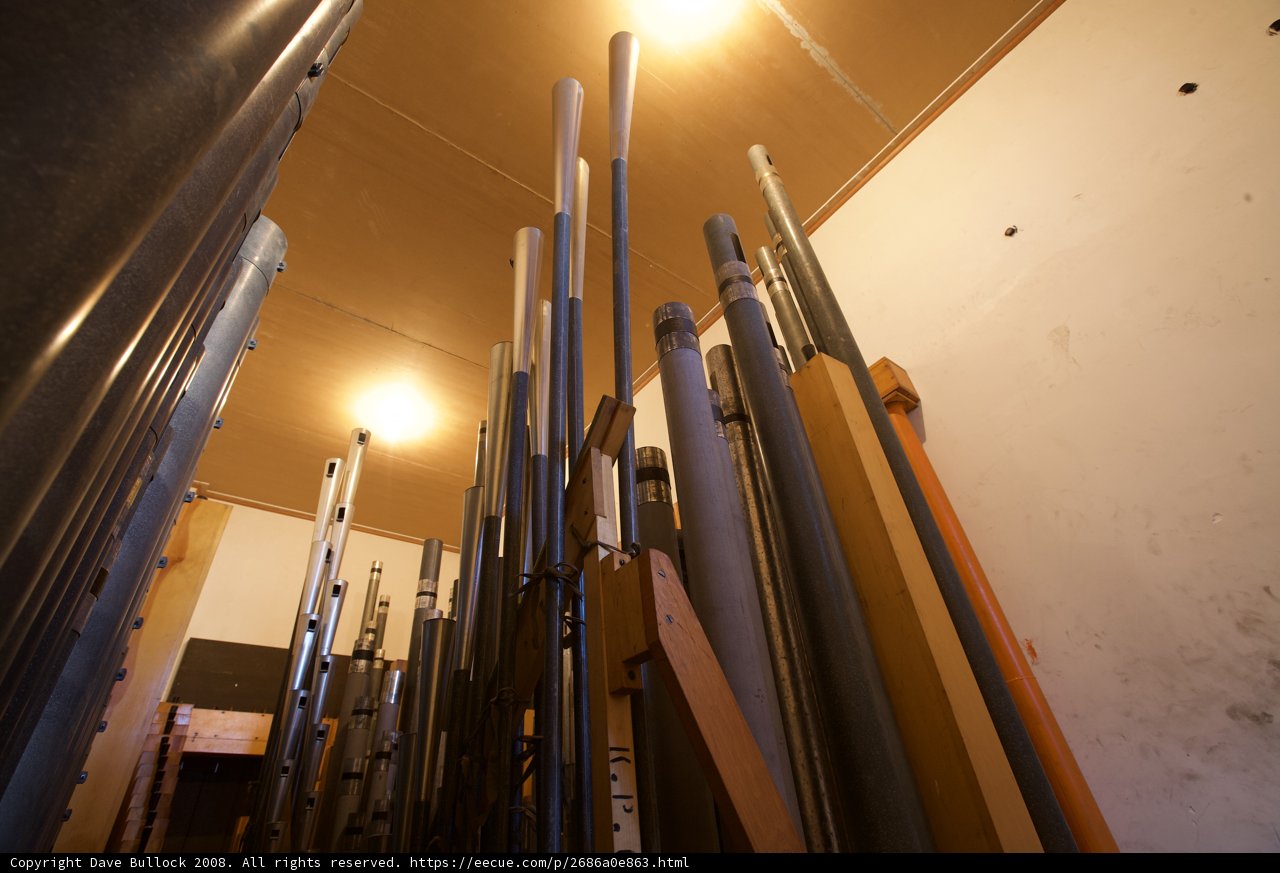 Wood and Pipes in a Cricketer's Temple