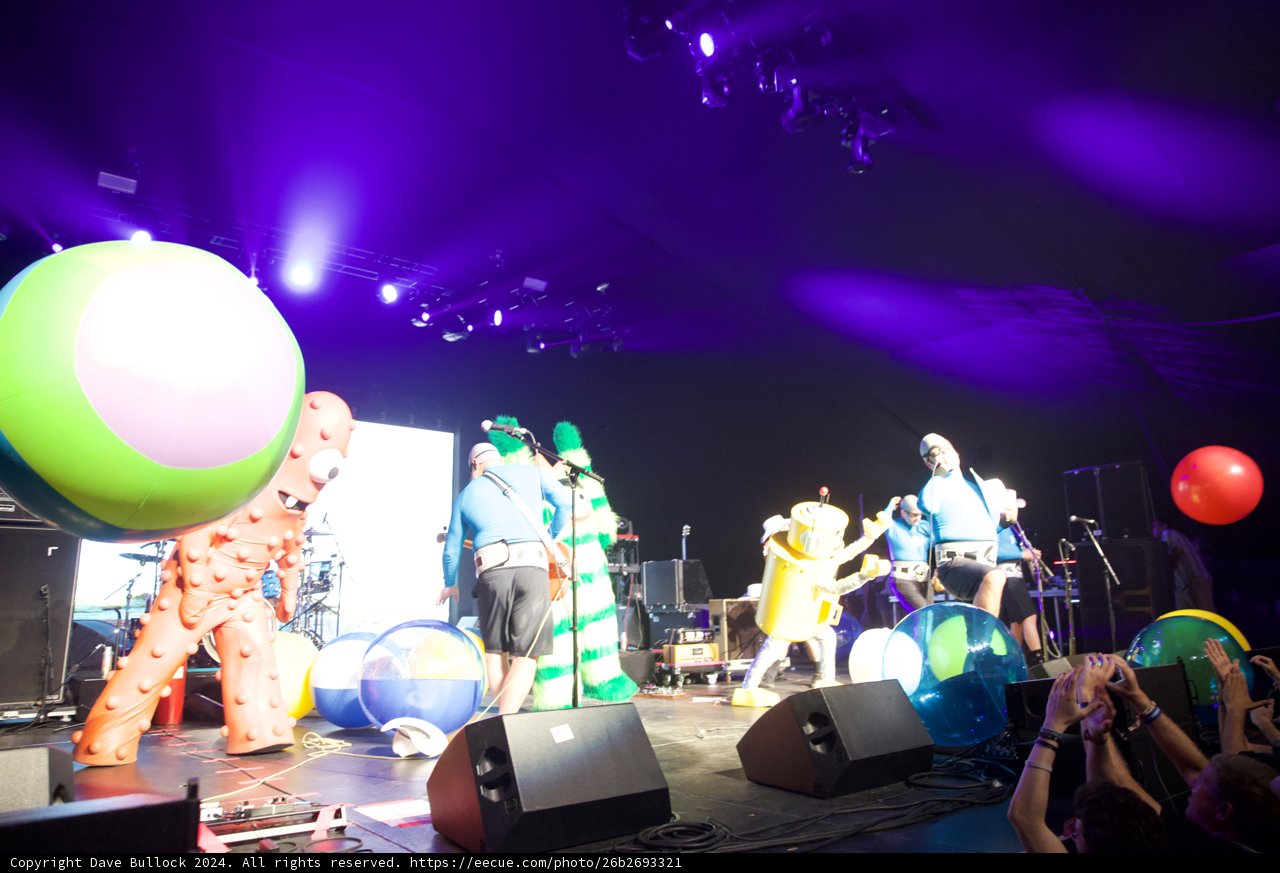 Spectacle and Sound: A Vibrant Evening at Coachella 2024