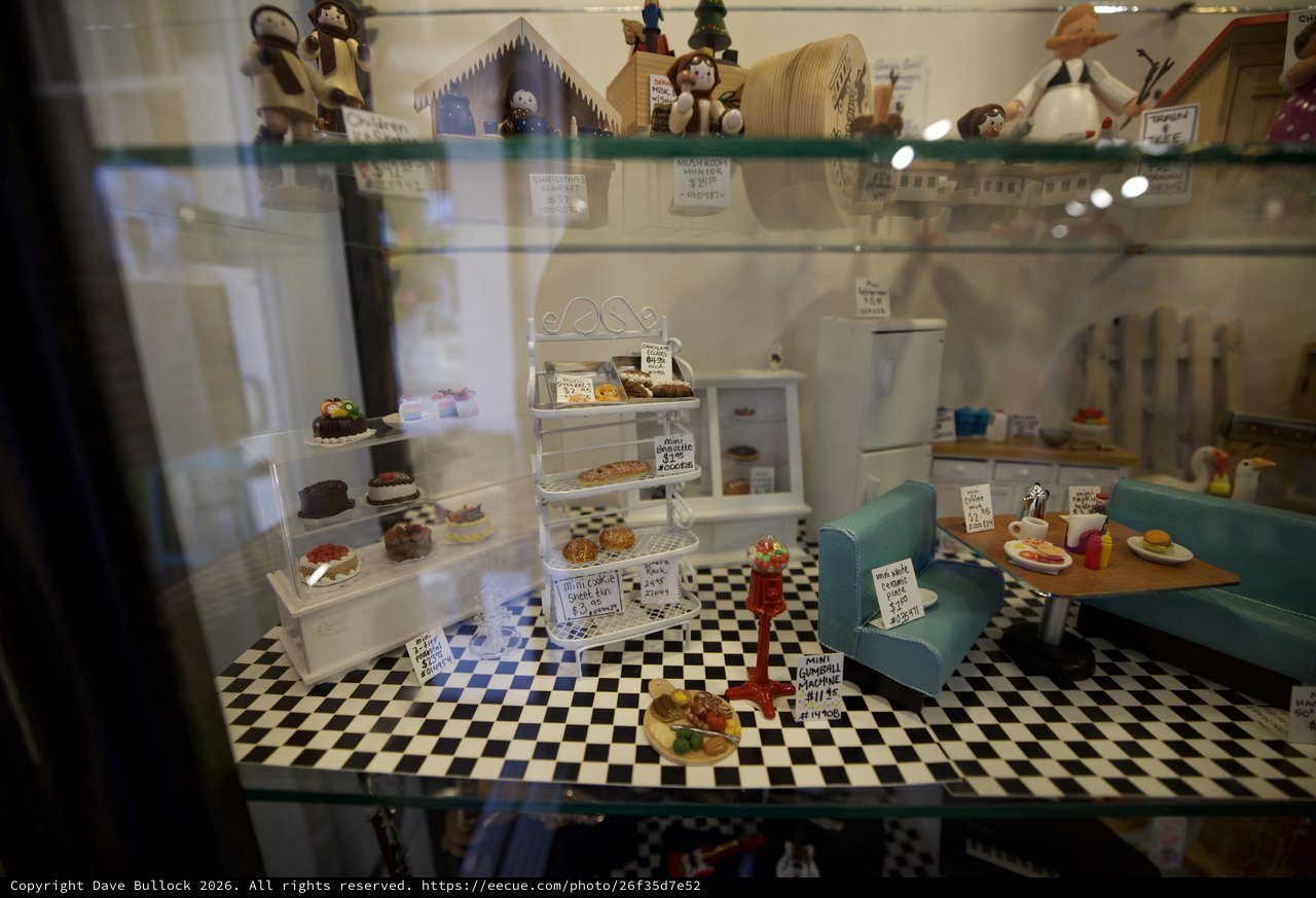 Miniature Bakery Diorama Display with Retro Diner Seating