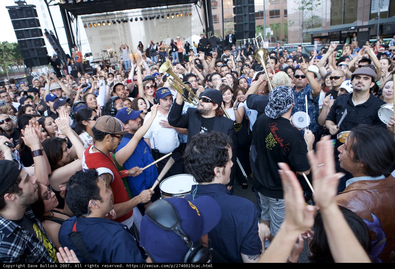 Grand Performances: Ozo-mania at the Concert
