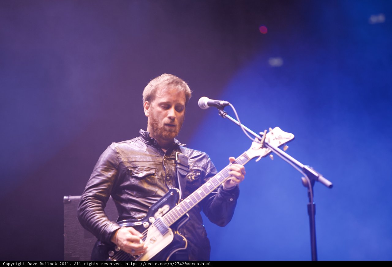 Dan Auerbach rocks Coachella 2011