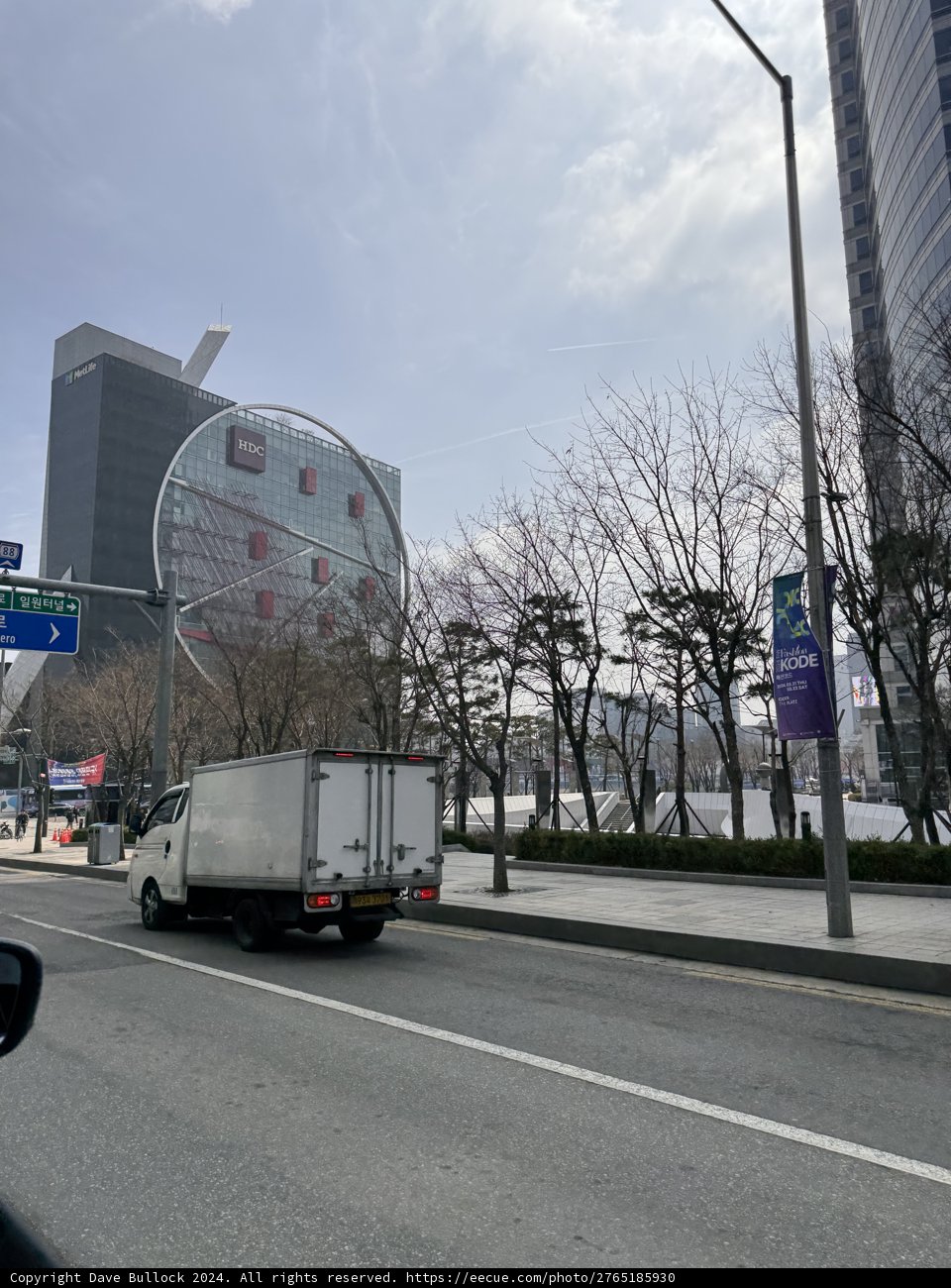 The Hustle and Bustle of Seoul's Streets