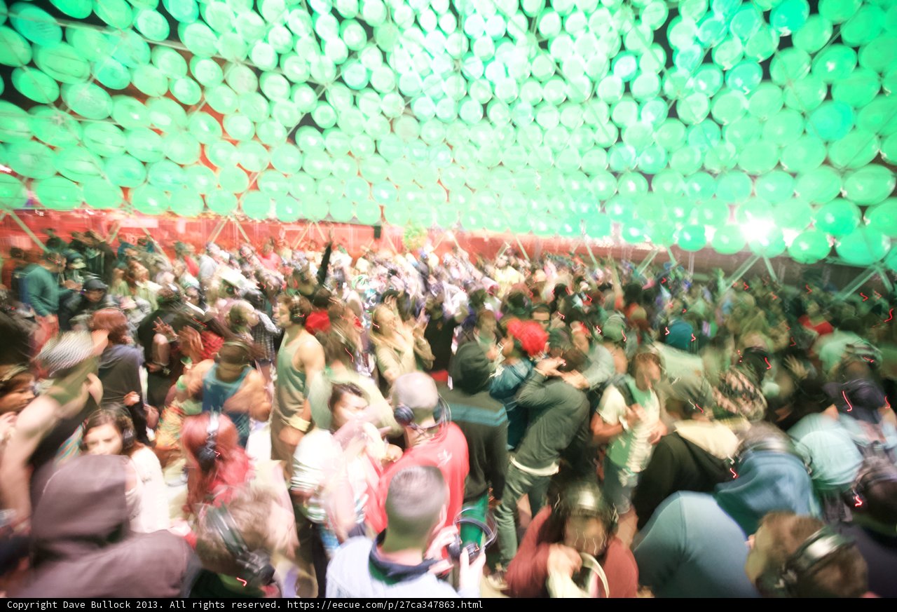 Green Balloon Party