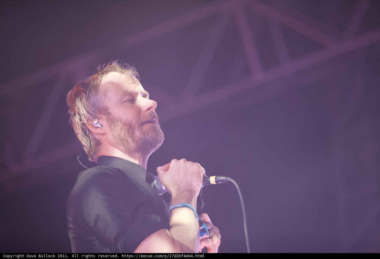 Matt Berninger Rocks Coachella with Electrifying Solo Performance
