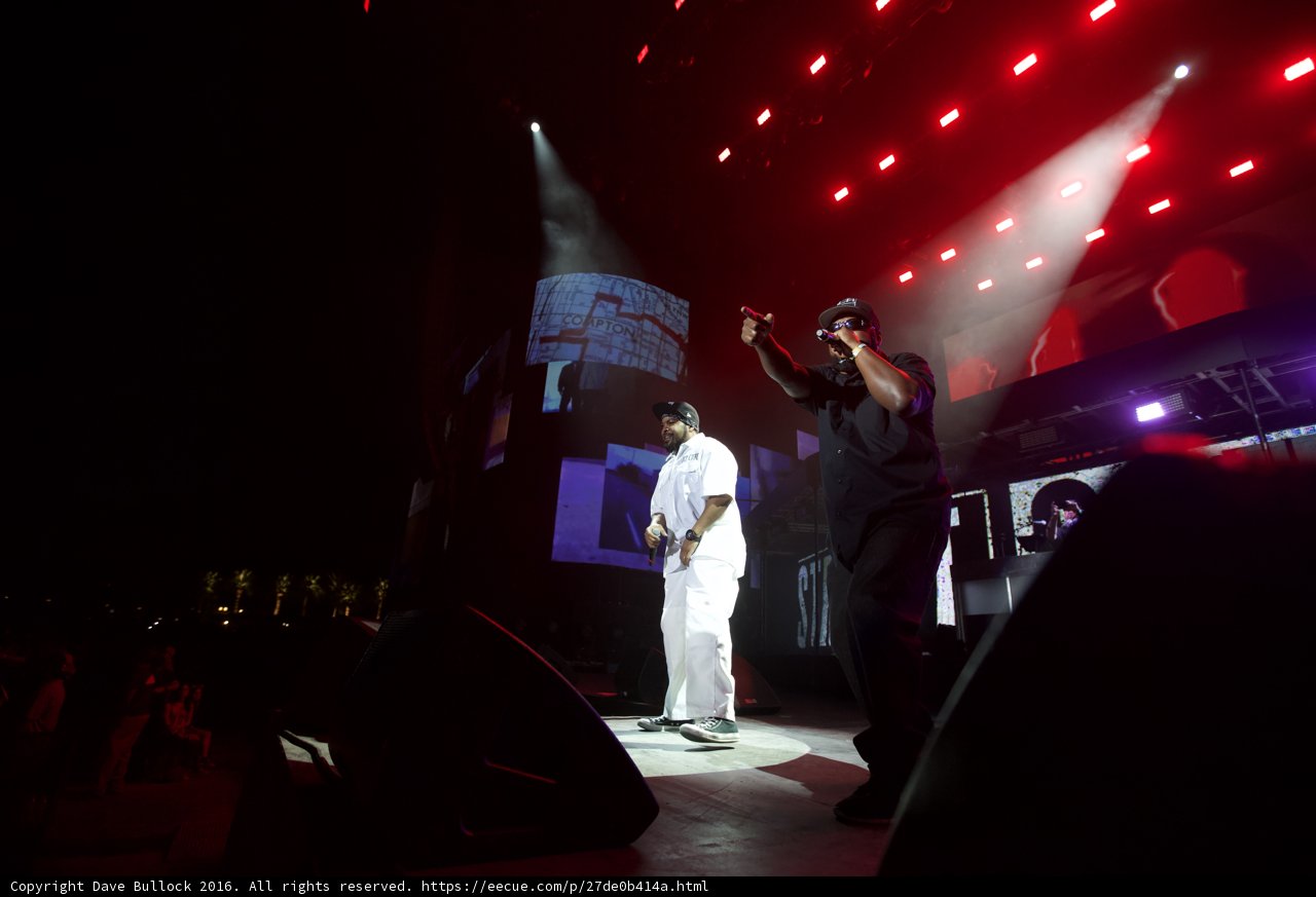 Ice Cube Rocks the Stage under Red Lights