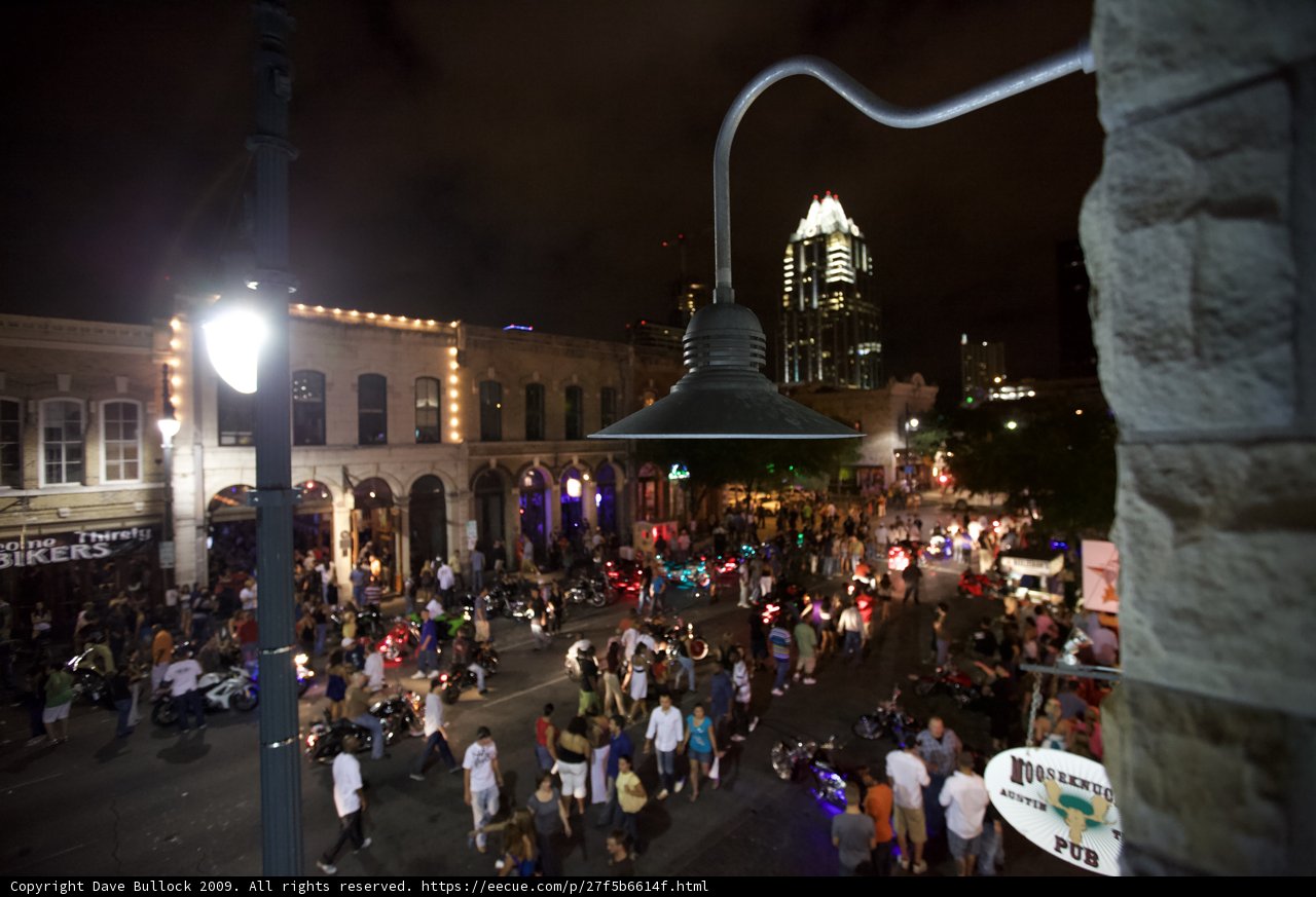 Austin Metropolis comes to life at night