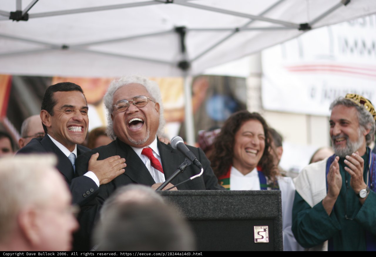 Hilarious Moment with Antonio Villaraigosa