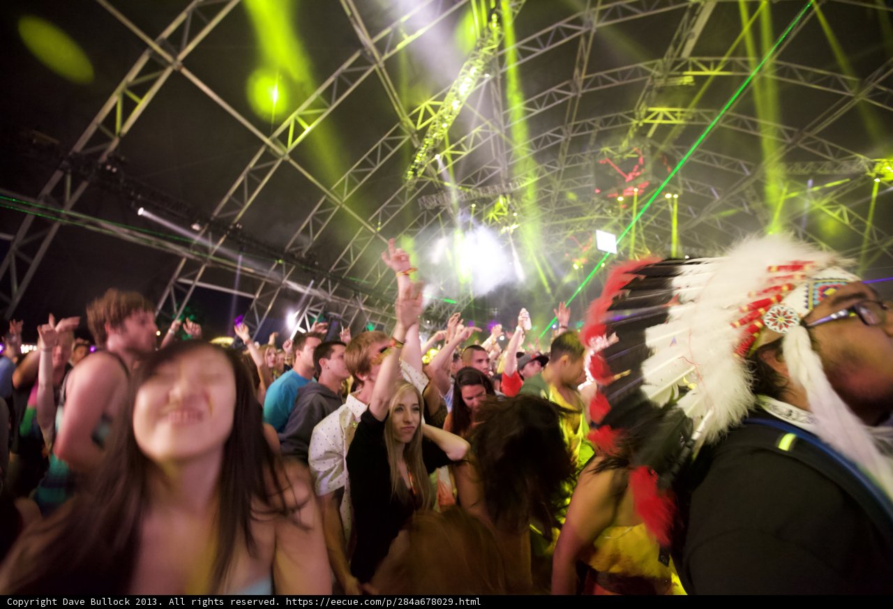 Urban Headdress Craze at Coachella