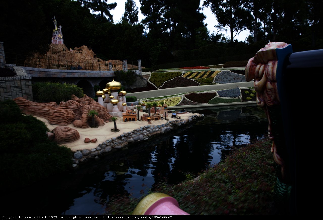 Magical Glimpse of a Water Park Wonderland