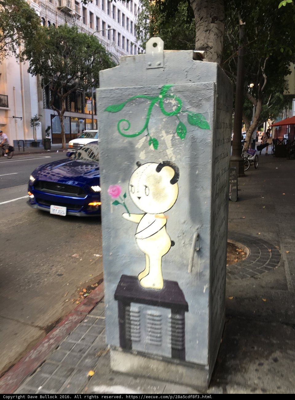Bear-ing Artistic Signage
