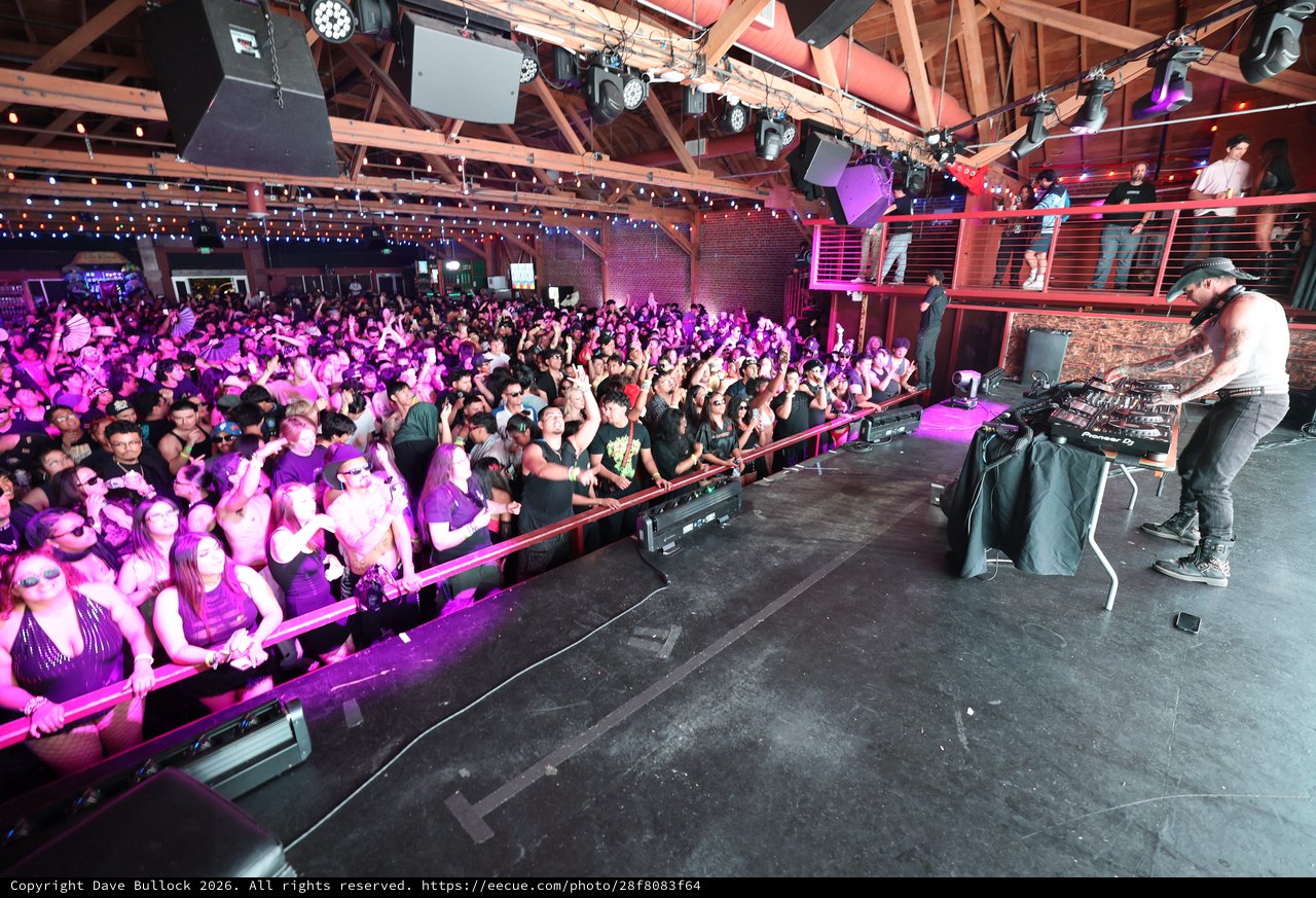 DJ Ignites Massive Crowd at Wobbleland 2026
