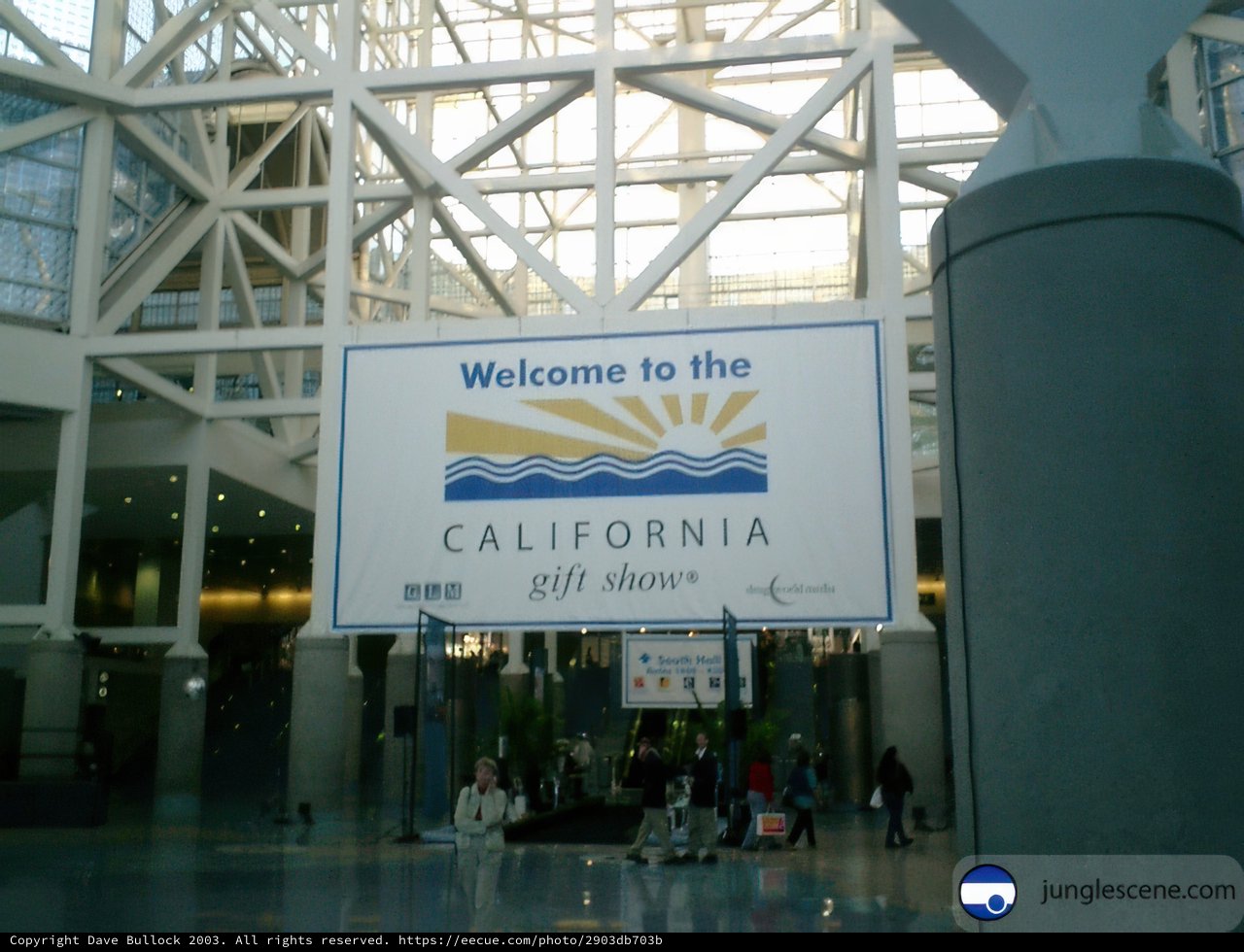 California Golf Show at the Airport Terminal