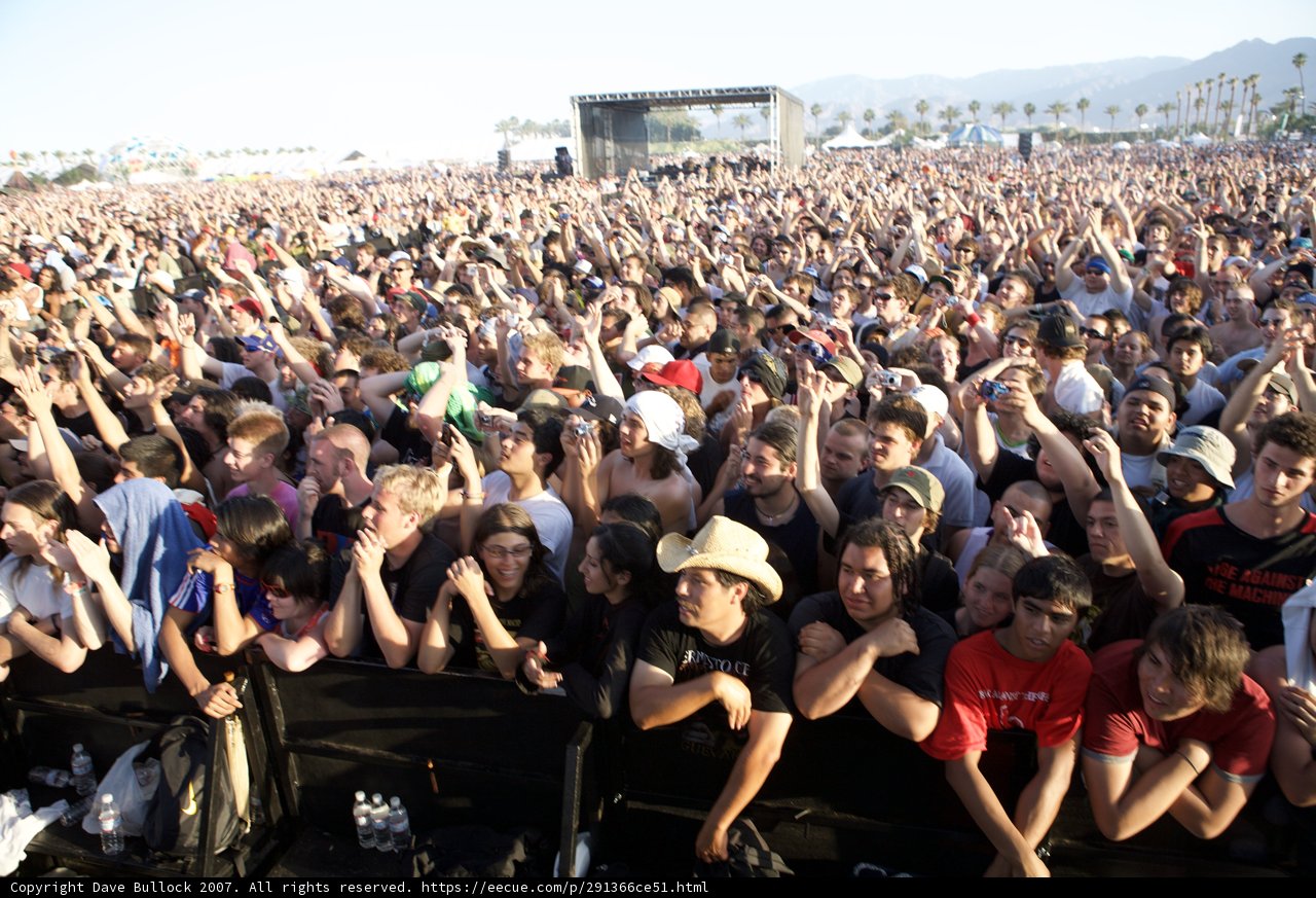 Coachella 2007: A Sea of Fans