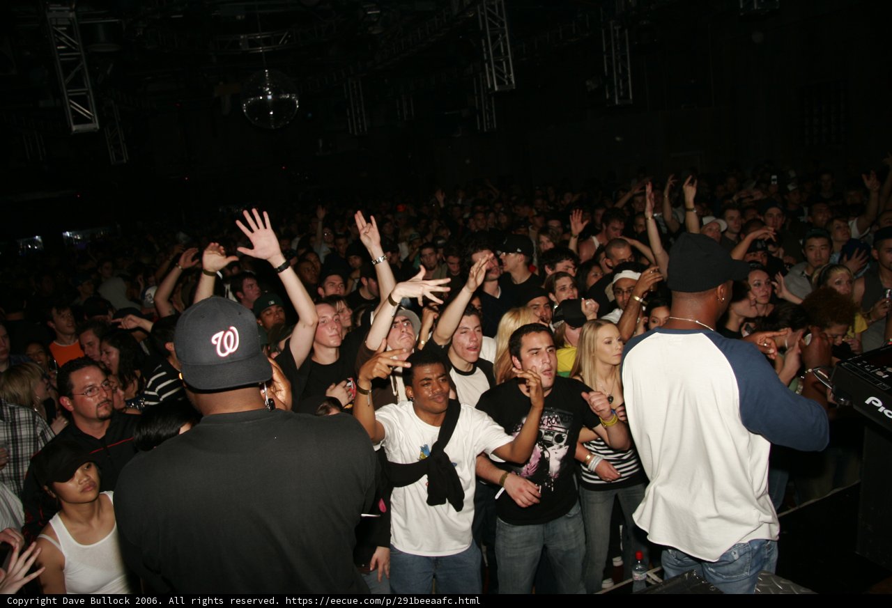 Funking Out with a Thriving Crowd
