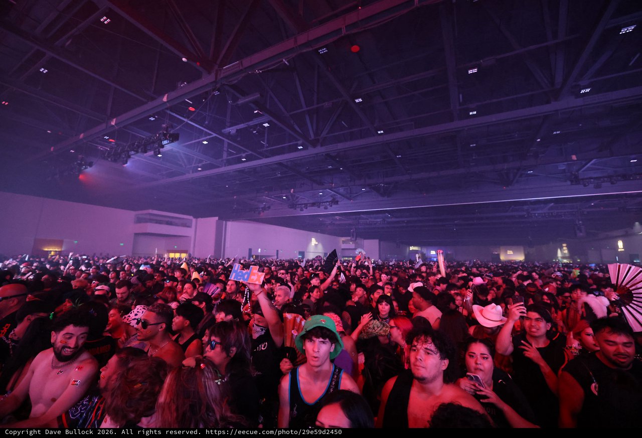 Massive Indoor Crowd Packed at Wobbleland 2026