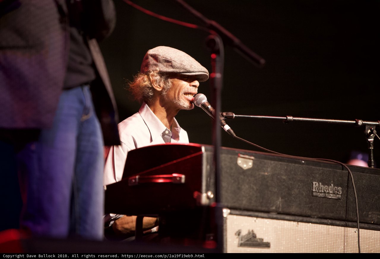 Solo Performance at the 2010 Cochella Friday