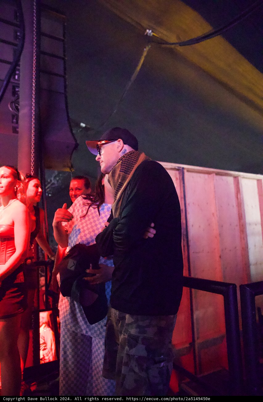Night Out at Coachella 2024: Urban Vibes and Intense Gazes