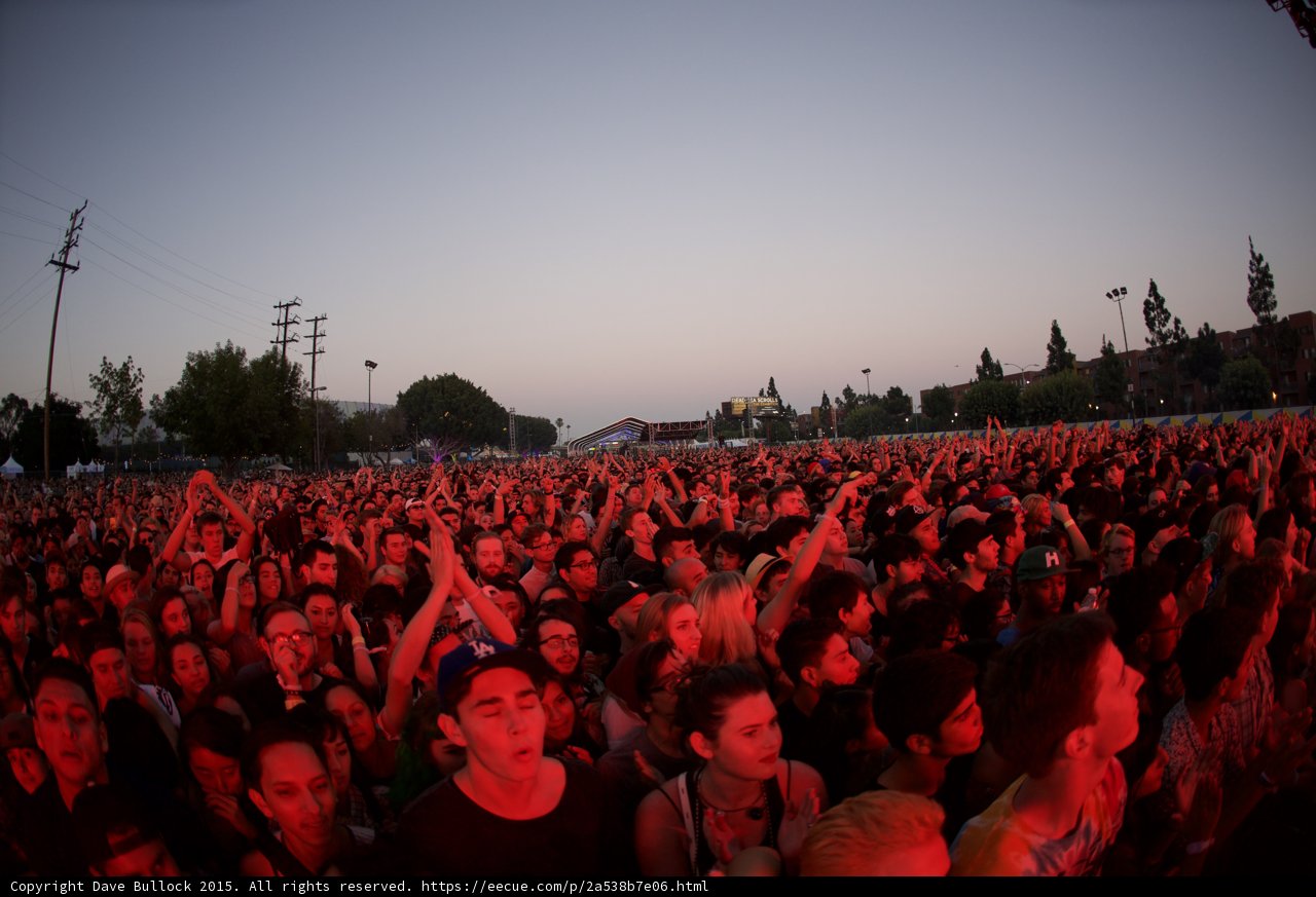 Clapping Crowd Red Glow
