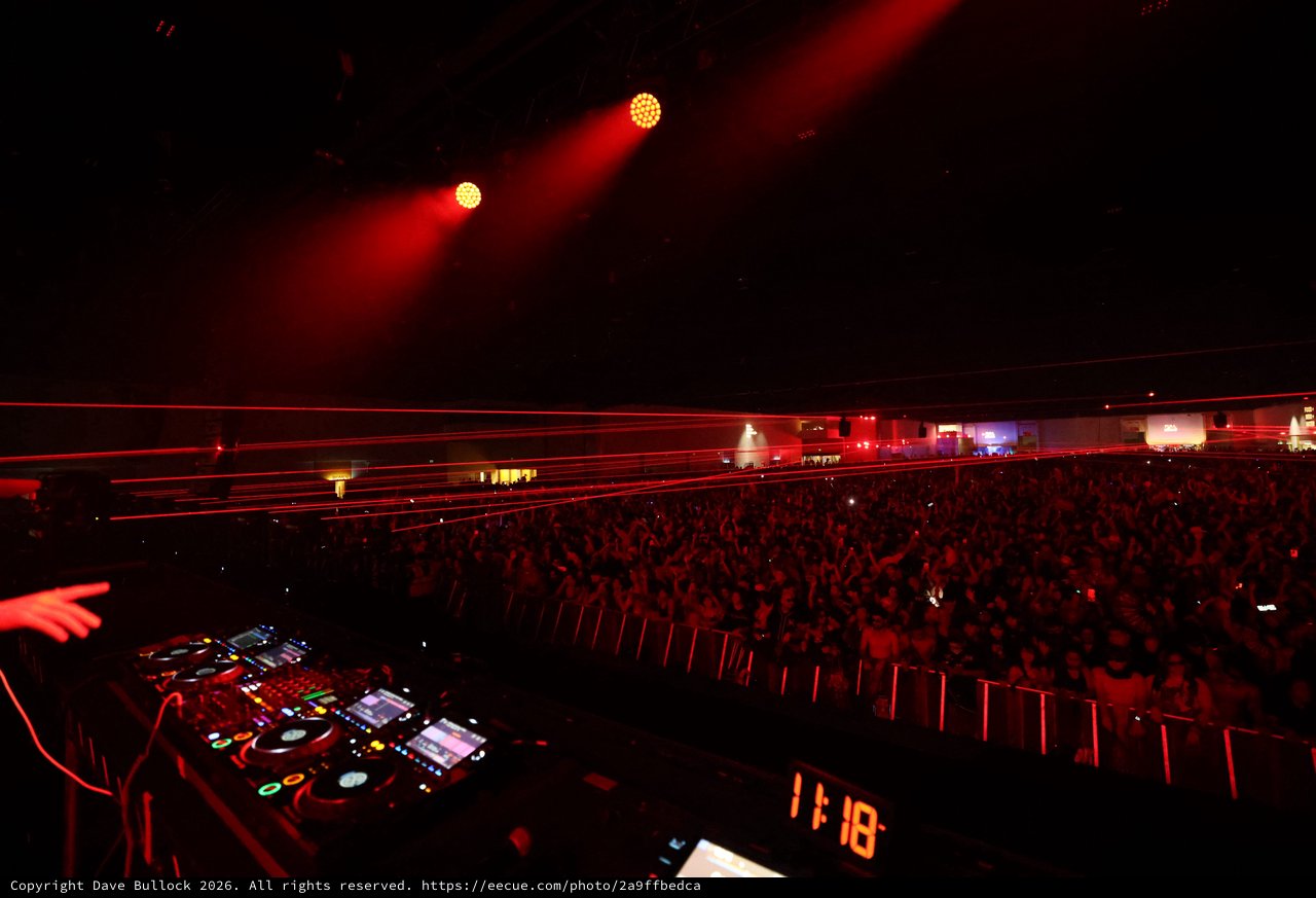 DJ Overlooks Massive Crowd at Wobbleland Festival 2026