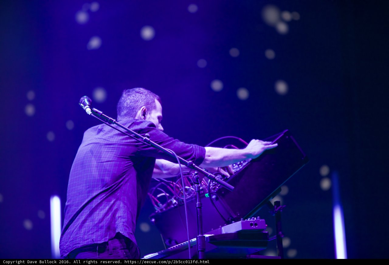 Keyboard Soloist Rocks Coachella