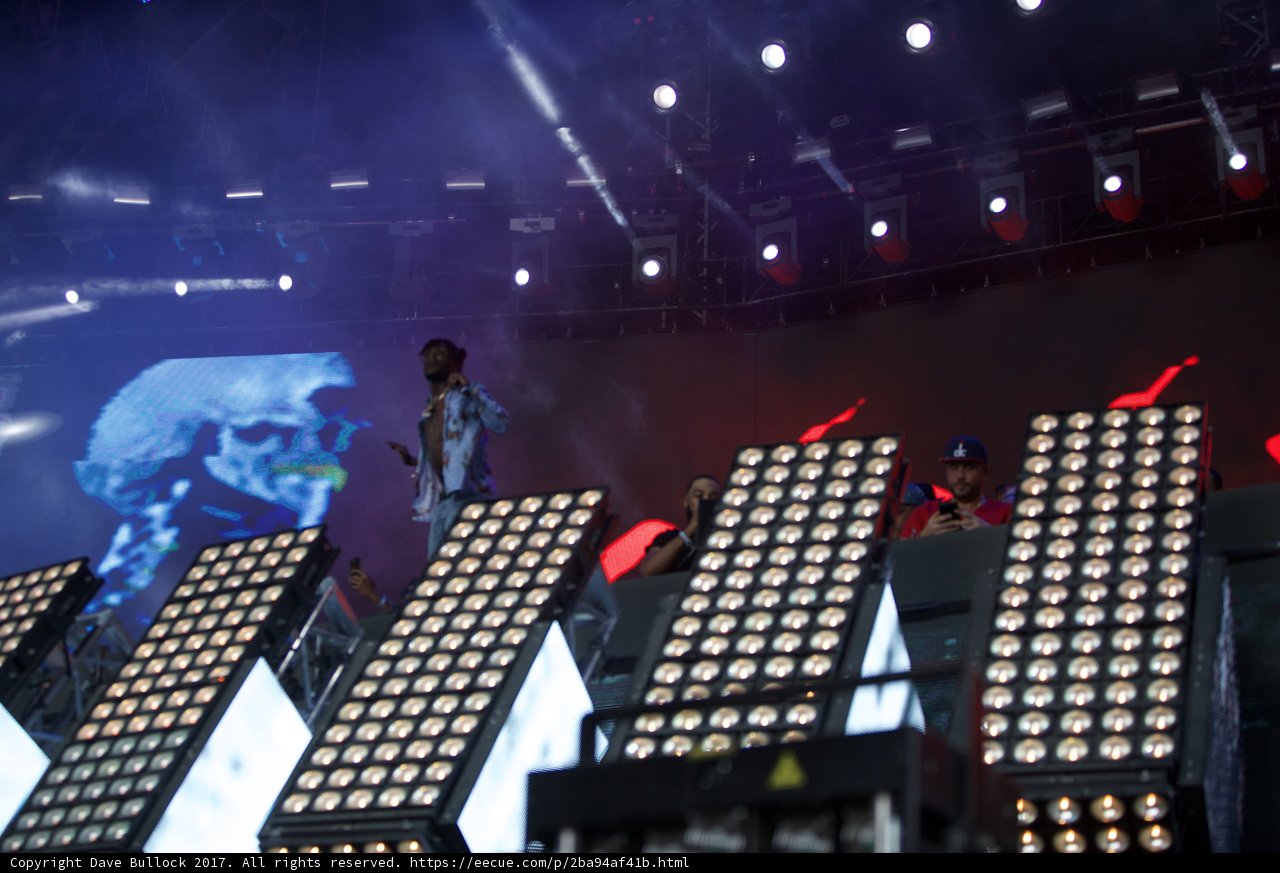DJ Drama Rocks the Stage at Coachella