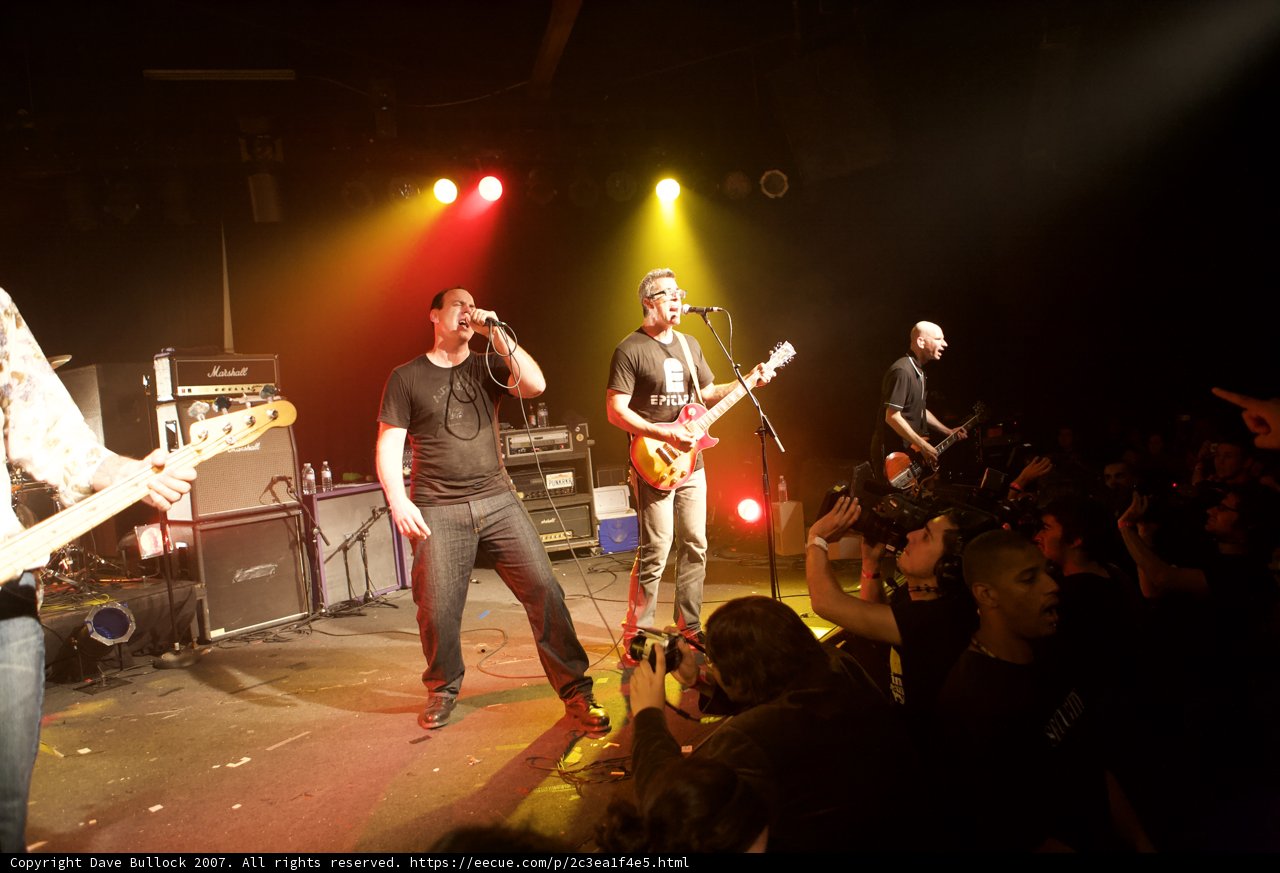 Bad Religion Rocks the Glasshouse