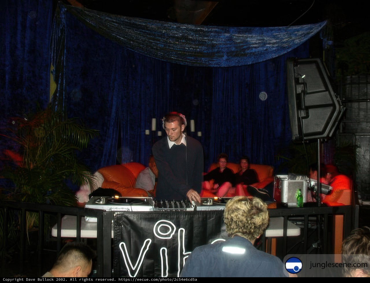 Jeff T Rocks the Club with his DJ Set