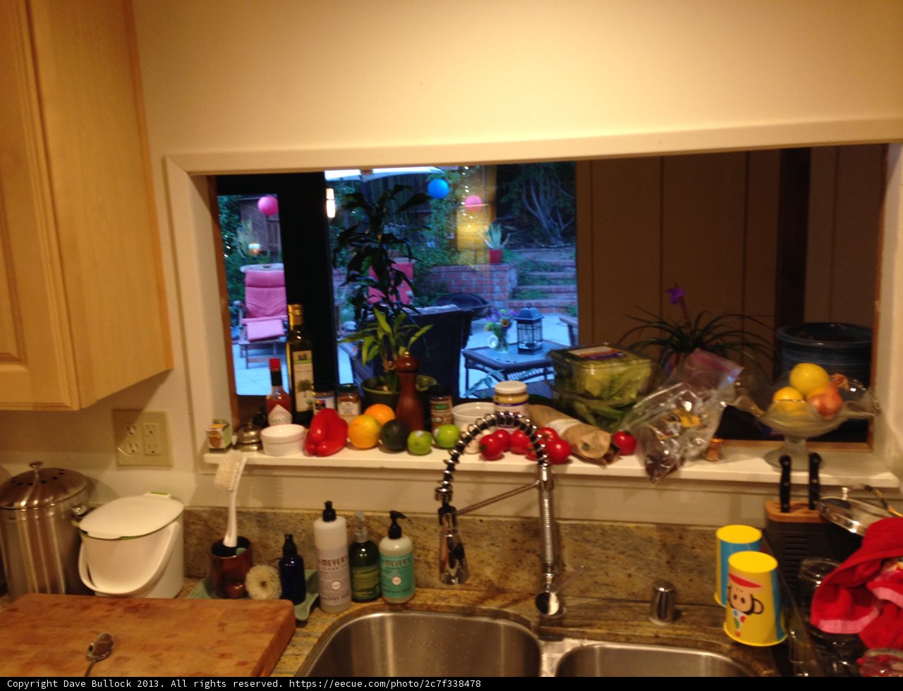 Dual Sinks in a Chic California Kitchen