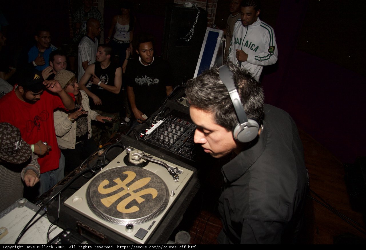 The Deejay's Groove