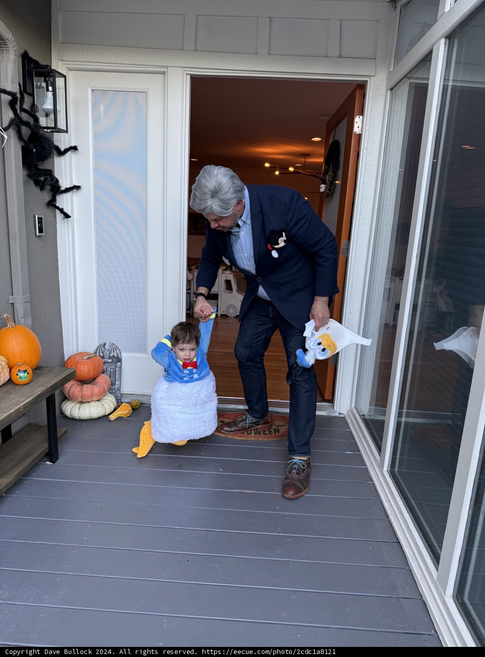 Halloween Cheer on the Porch