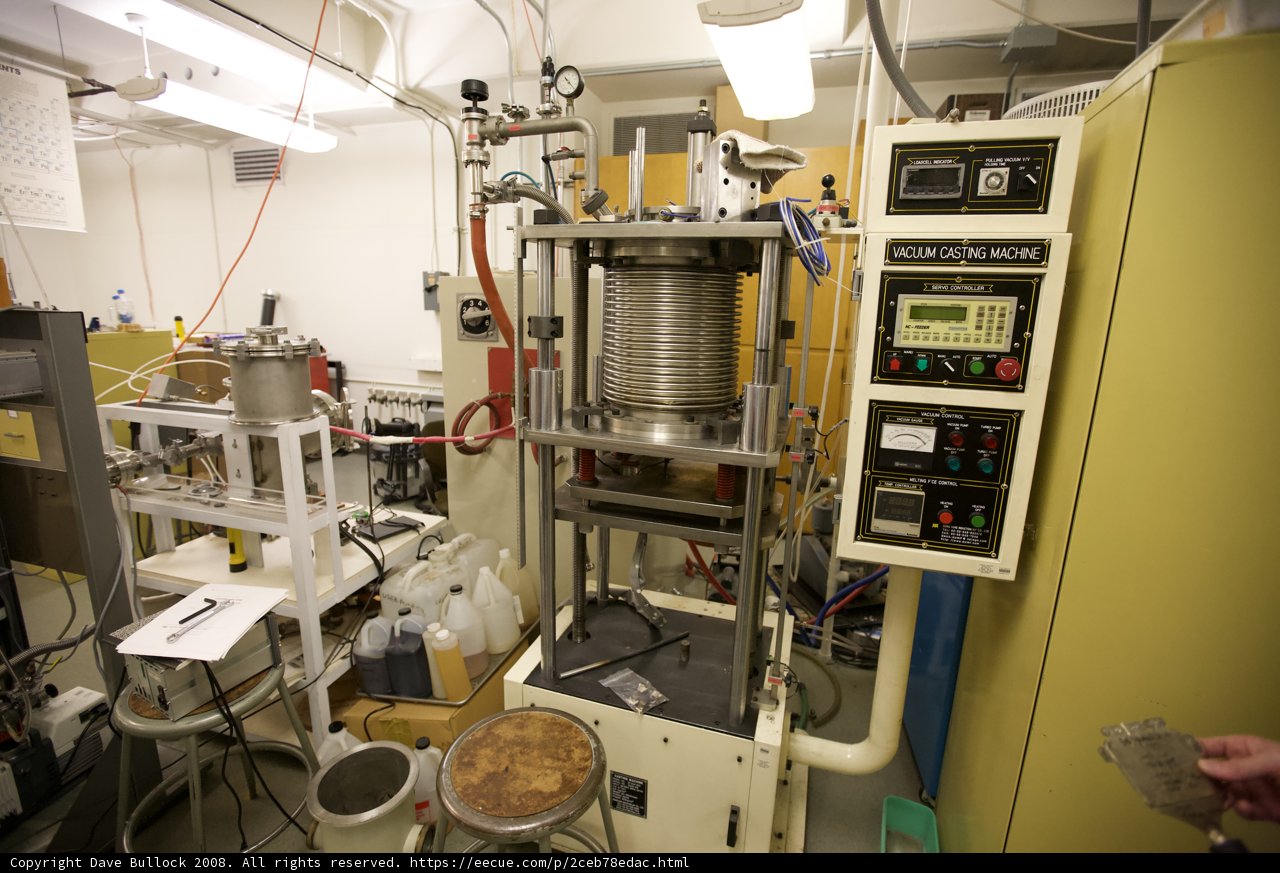 Cutting-Edge Manufacturing Equipment in a High-Tech Lab