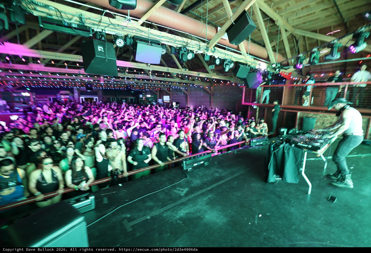 Massive Crowd Erupts at Wobbleland EDM Festival 2026