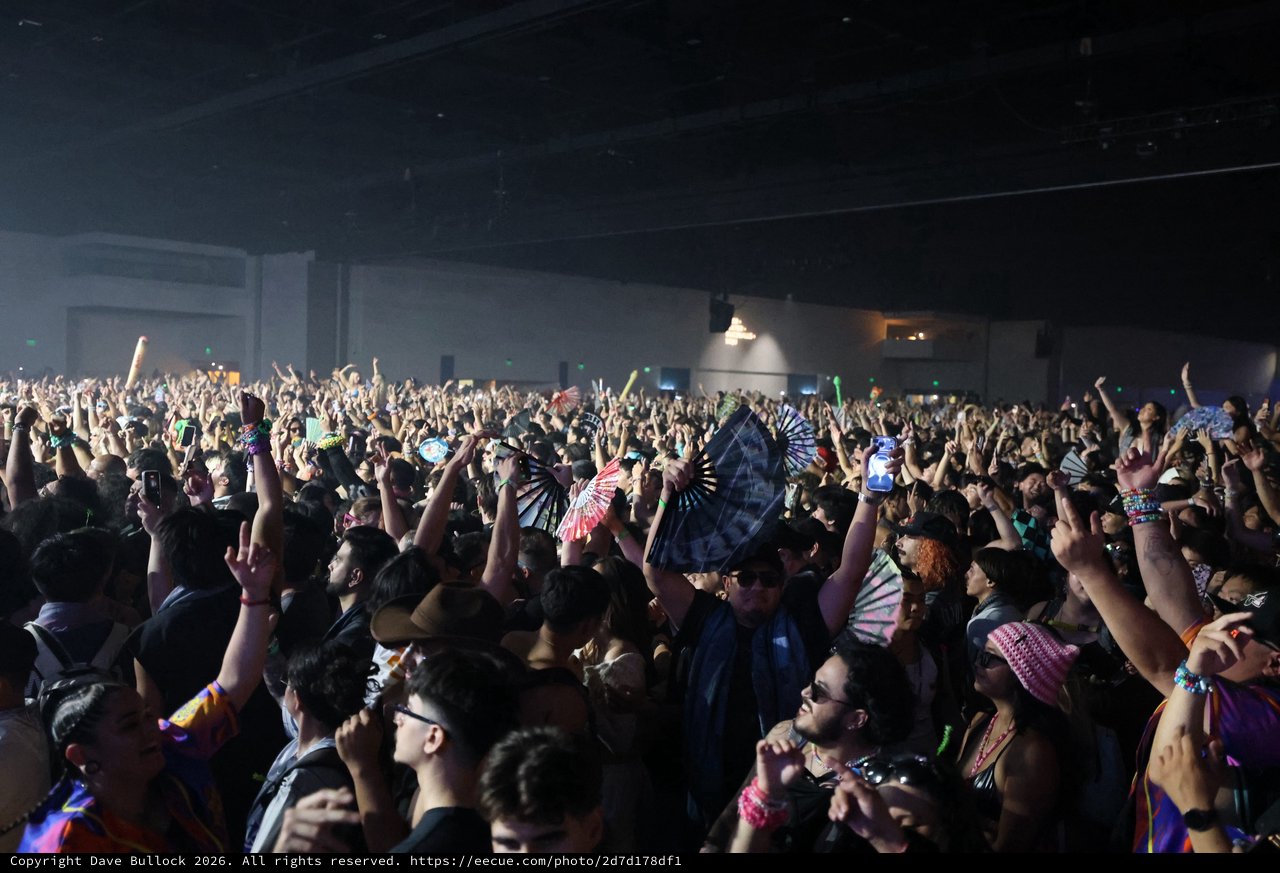 Massive Indoor Rave Crowd Erupts at Wobbleland 2026