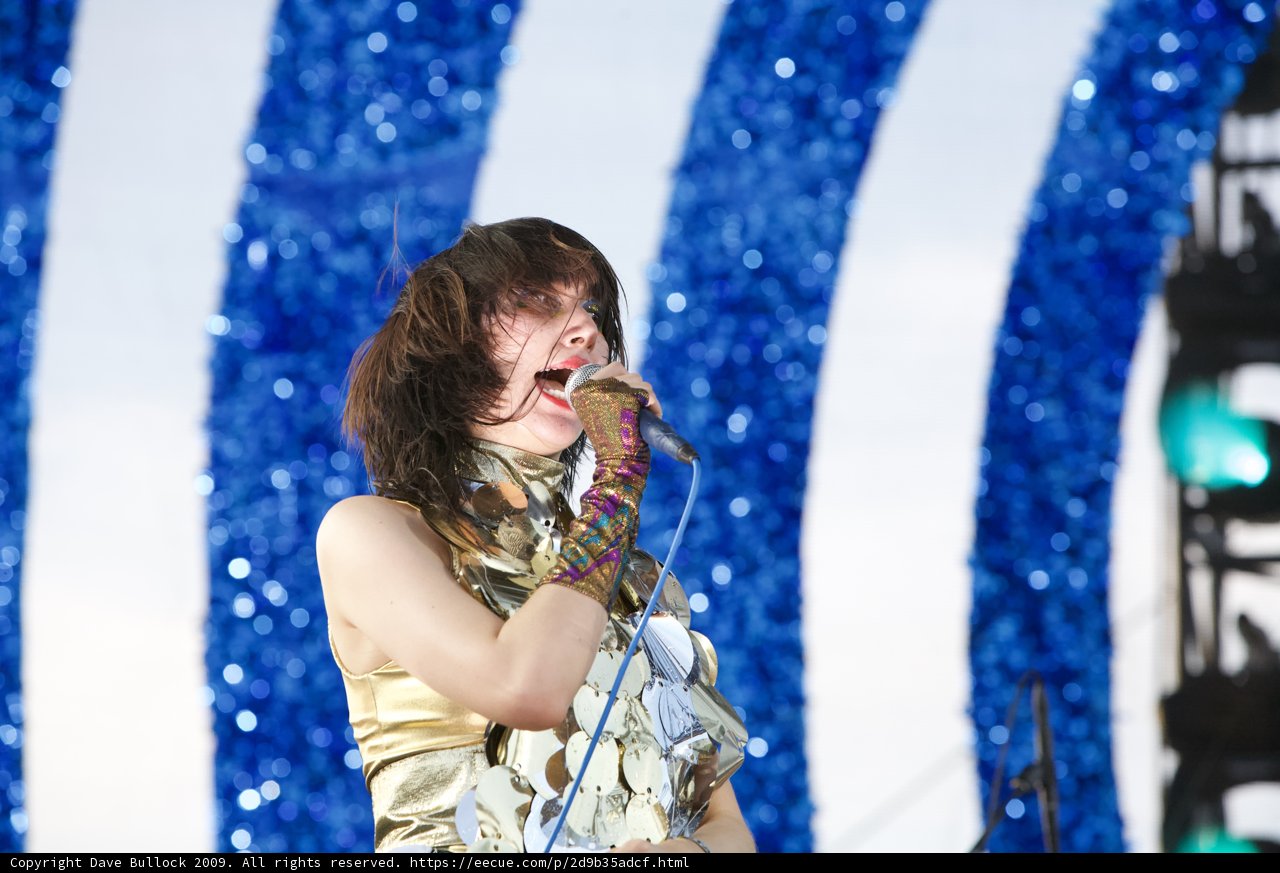 Golden Performance at Coachella 2009