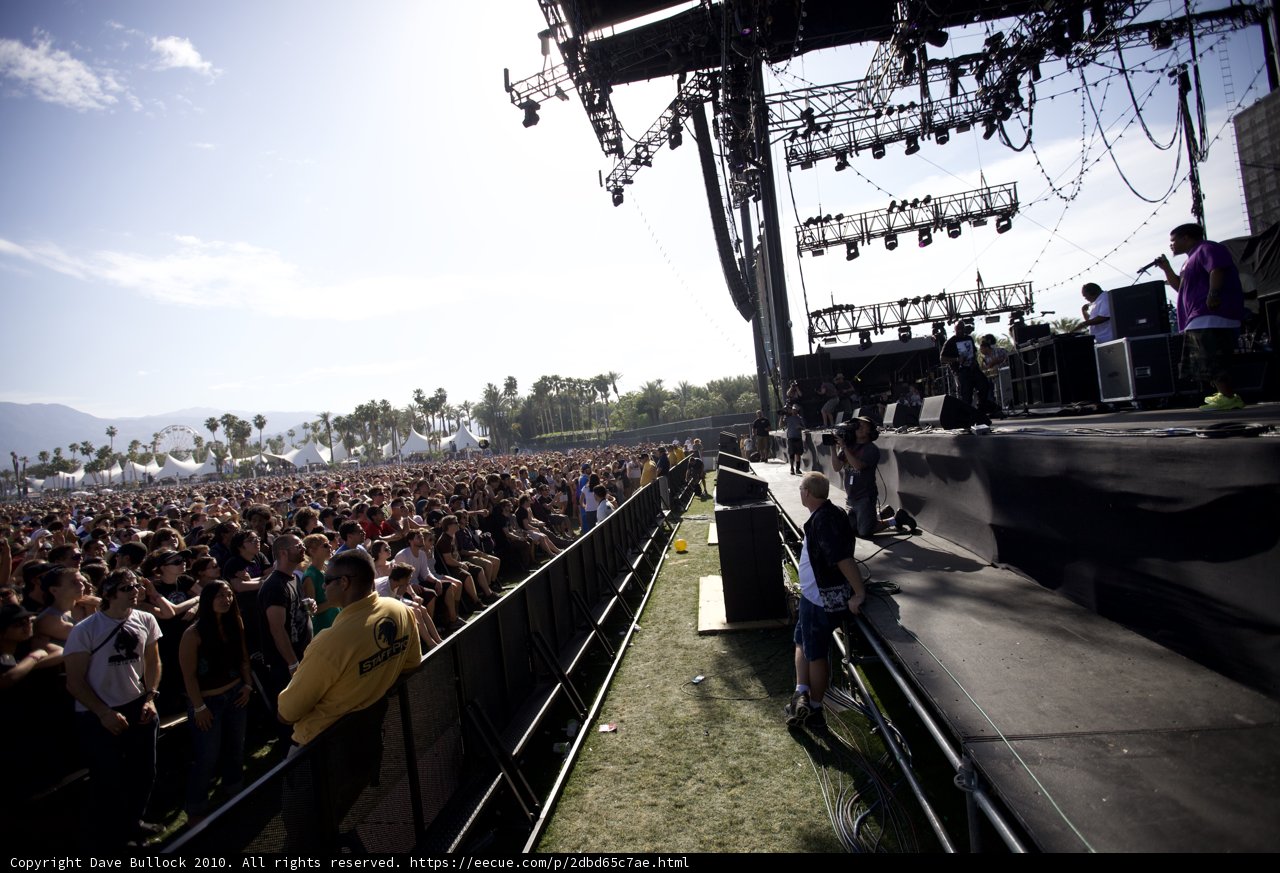 The Ultimate Sunday Vibe: The Music Festival Experience
