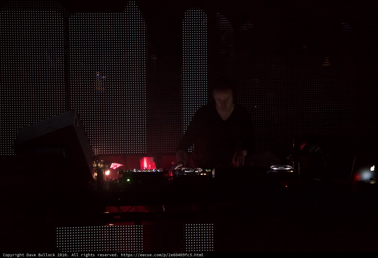 DJ Sasha's Electrifying Performance