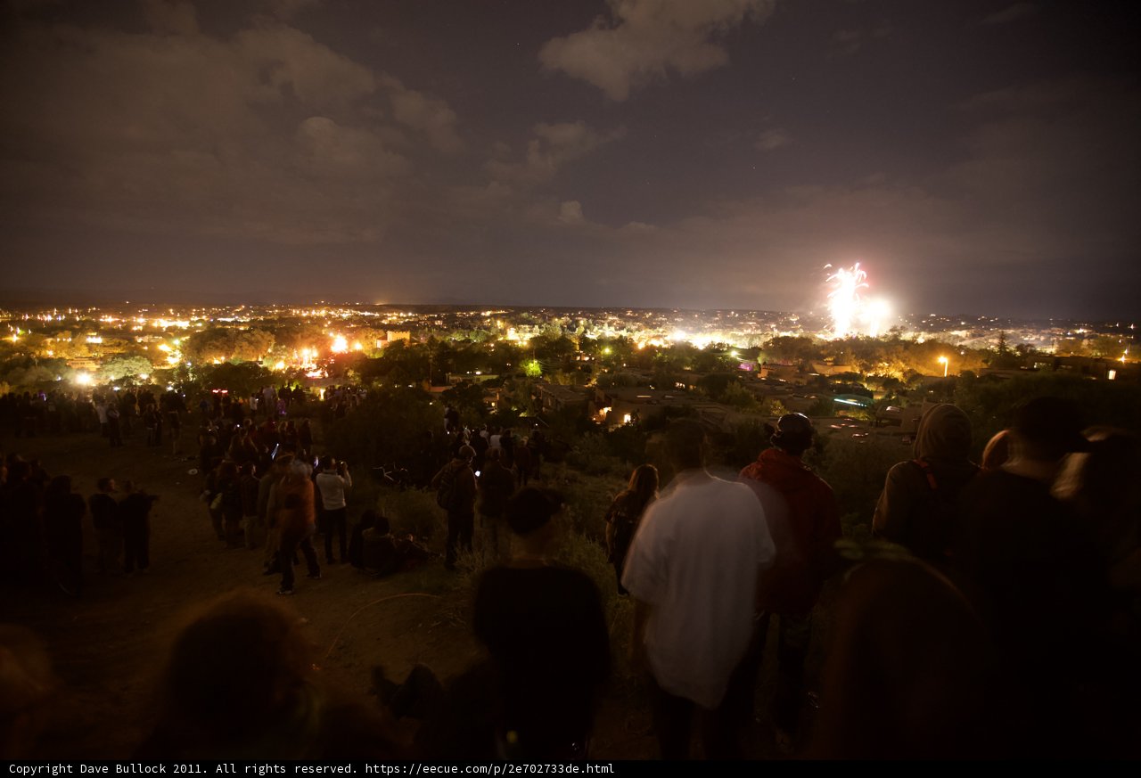Spectacular Fireworks Display Illuminates Santa Fe Cityscape