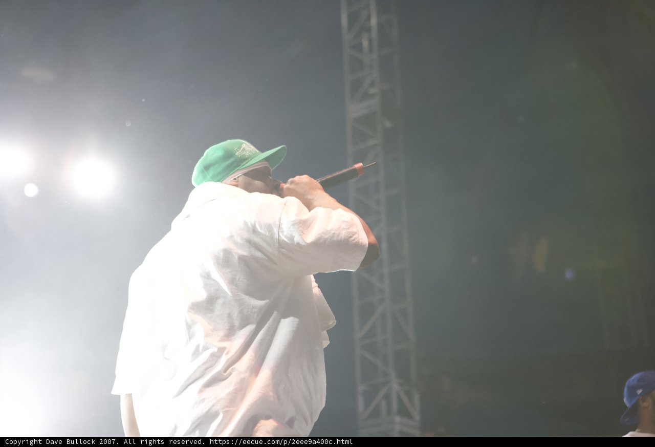 Solo Performance under the Green Hat