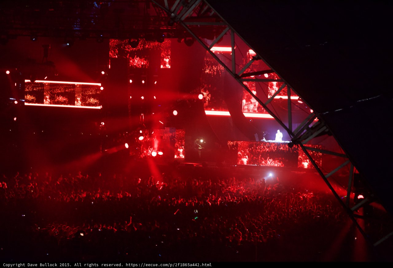 Spotlight on the Massive Crowd