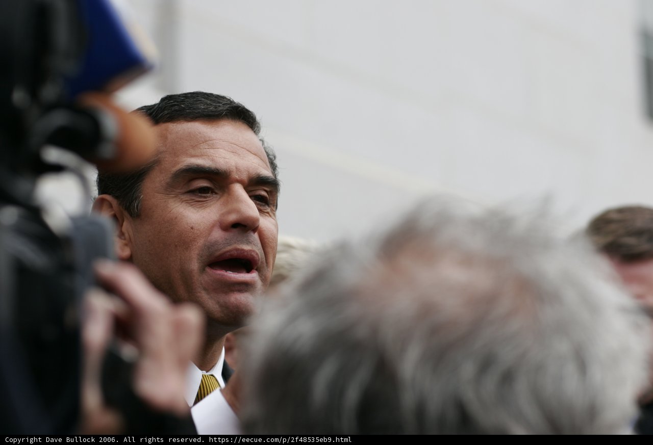 Antonio Villaraigosa Addresses Reporters During 2006 Walkout Protest