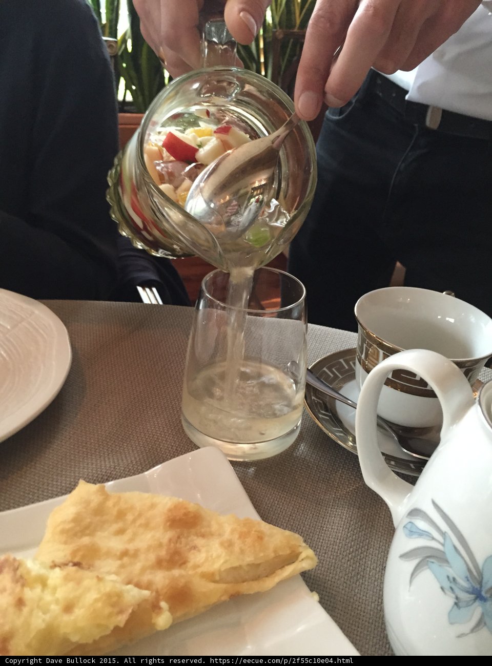 Georgian Lemonade Pour