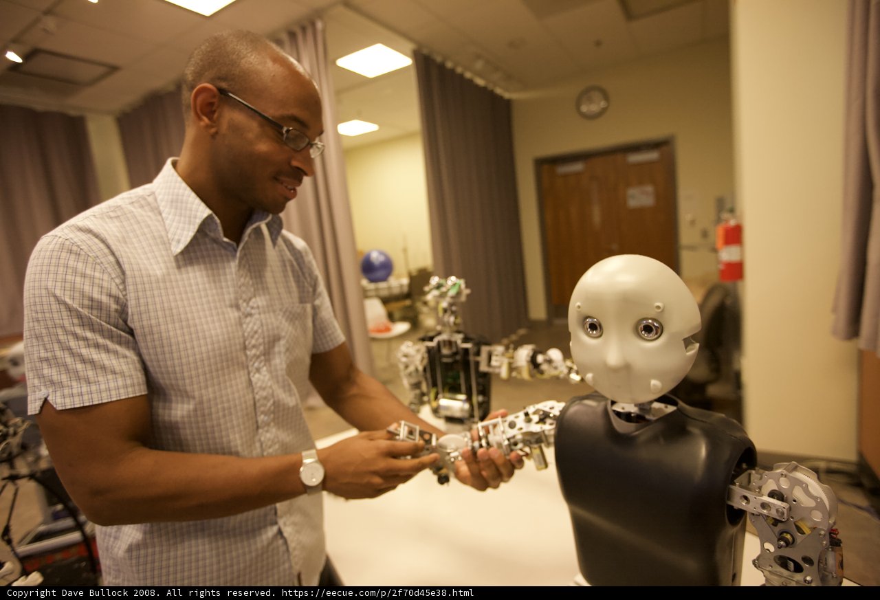 Robot Maker in the Lab