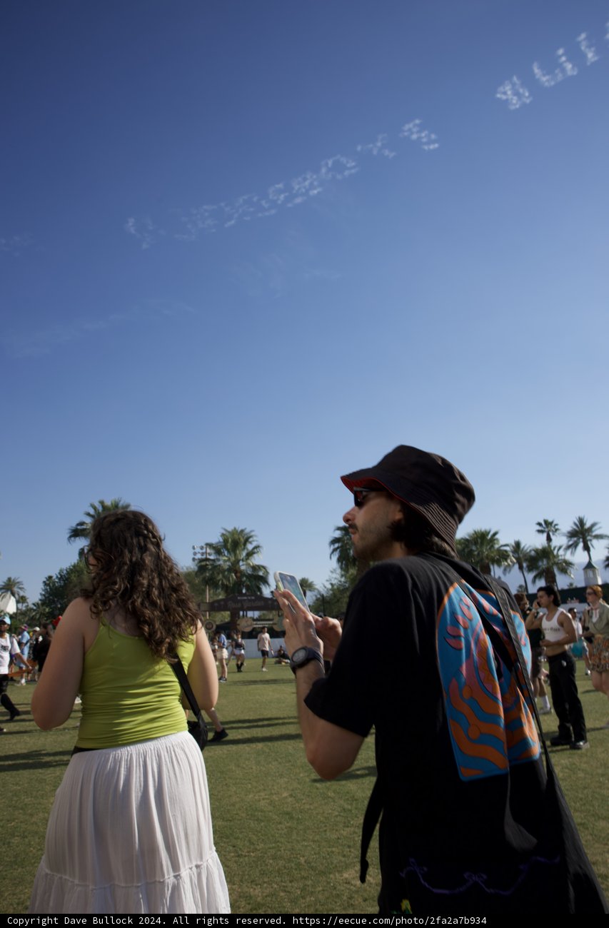 Coachella Vibes: Sun, Style, and Socials